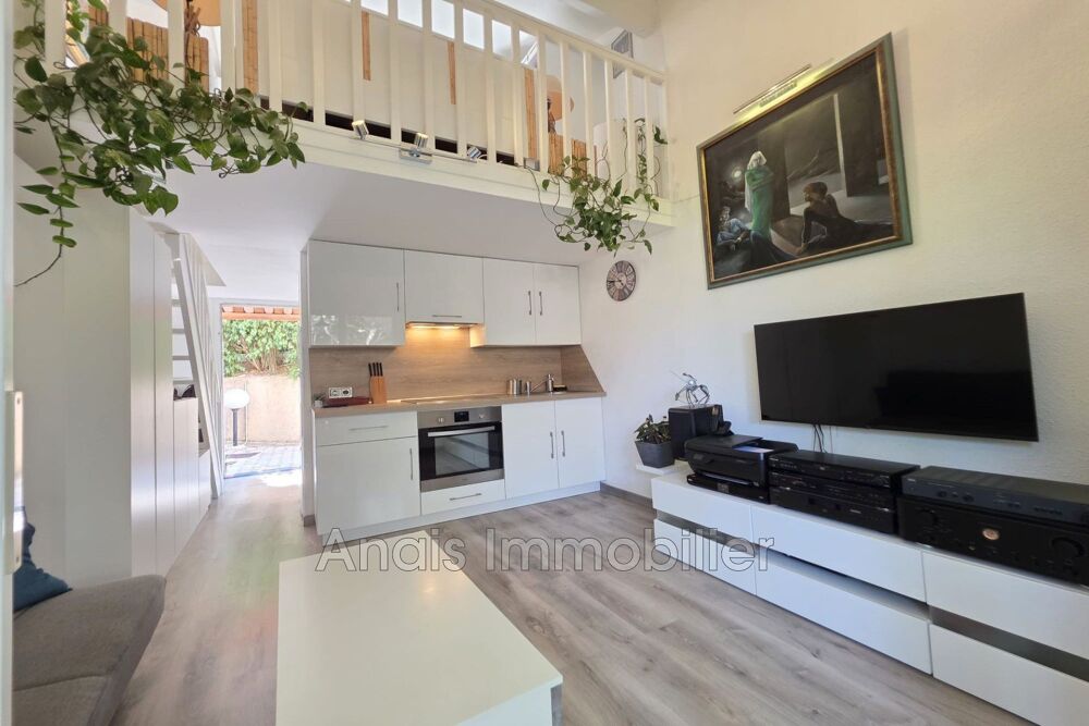 Vente Maison A Vendre  - deux pièces avec terrasse et parking, résidence sé Cogolin