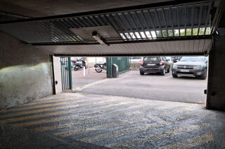 Vente Parking/Garage DOUBLE GARAGE 24 M² : CENTRE VILLE Cannes