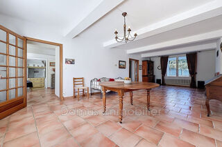  Maison � vendre 9 pi�ces 208 m�