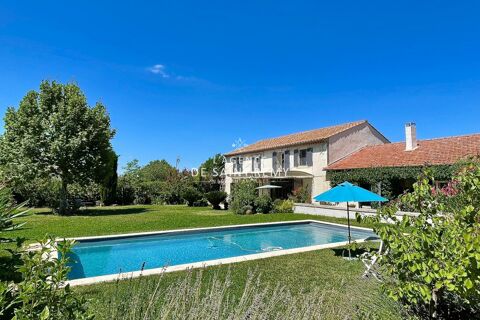   Mas ancien rnov de 310 m avec piscine et atelier d'artiste Maison - 9 pice(s) - 310 m