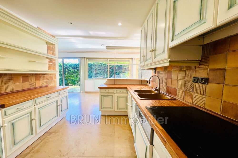 � vendre  Appartement Antibes (06600)