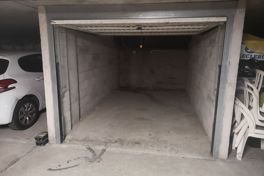 Vente Parking/Garage GARAGE 12 M² EN RDC : GARBEJAIRE Valbonne