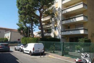  Parking / Garage à vendre 13 m²