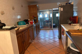  Maison  vendre 7 pices 245 m
