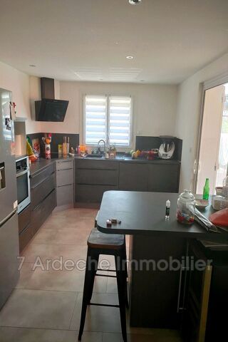  Maison à vendre 8 pièces 195 m²