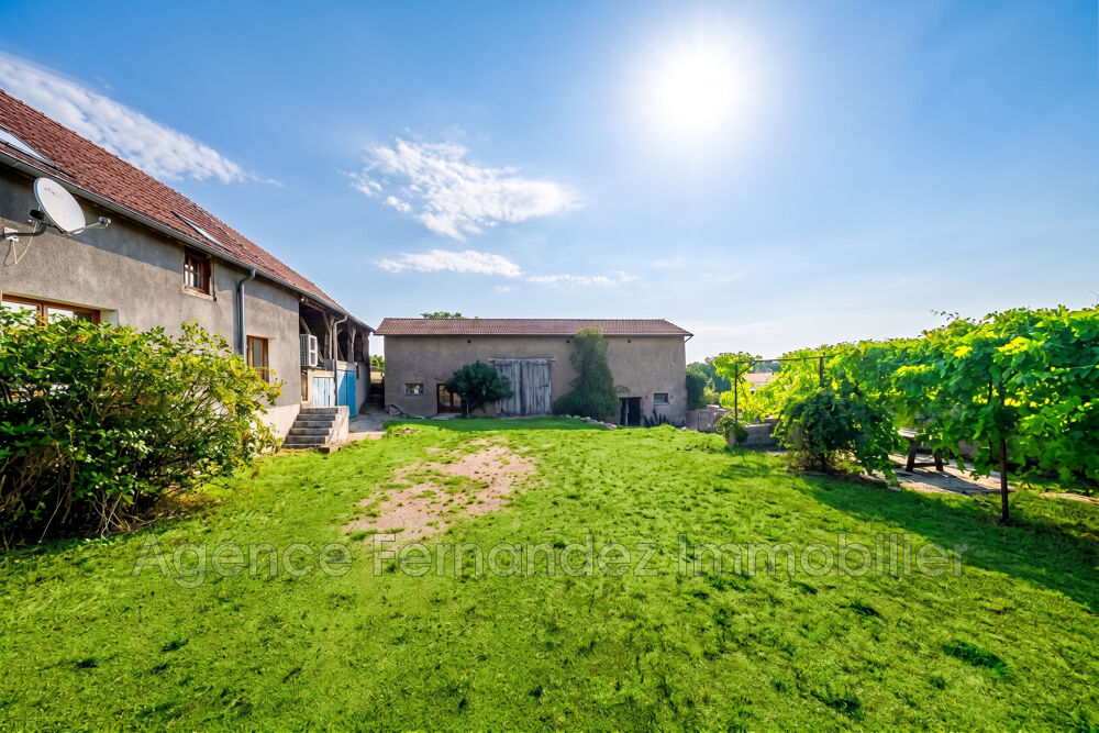 Vente Maison Ancien corps de ferme et dépendances.5 ha attenants. Céron