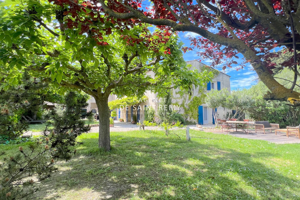 Maison 8 pièces 197 m² · à Saint-Rémy-de-Provence · 197 m² · 1 092 000 €