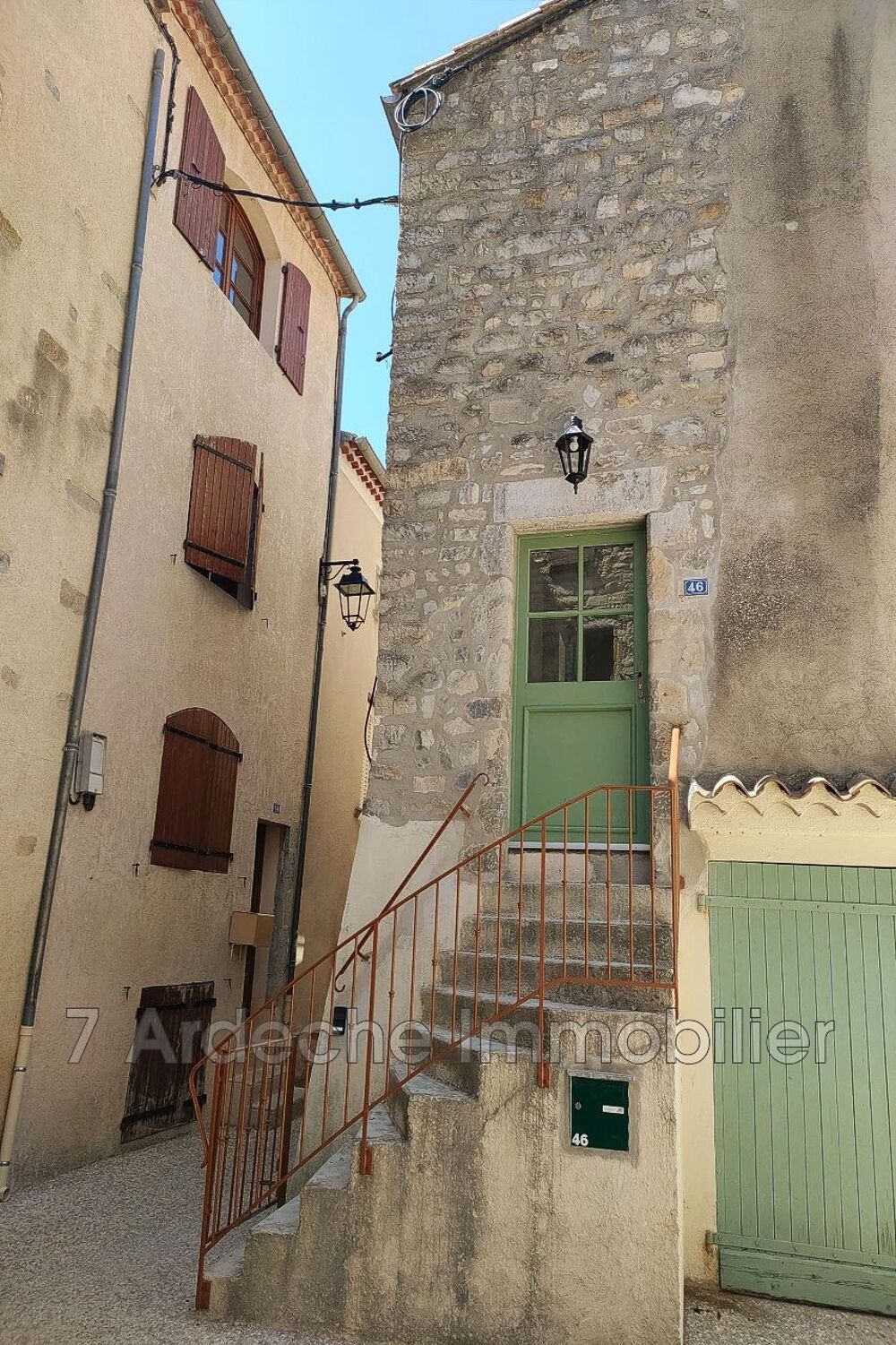 Location Appartement location duplex 2 Pièce(s) Villeneuve-de-berg