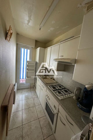  Appartement  vendre 5 pices 85 m