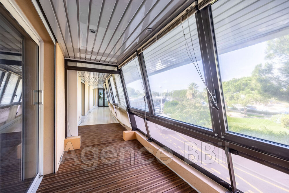  vendre  Appartement Saint-Laurent-du-Var (06700)