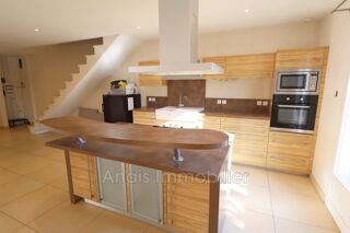  Maison � vendre 9 pi�ces 300 m�