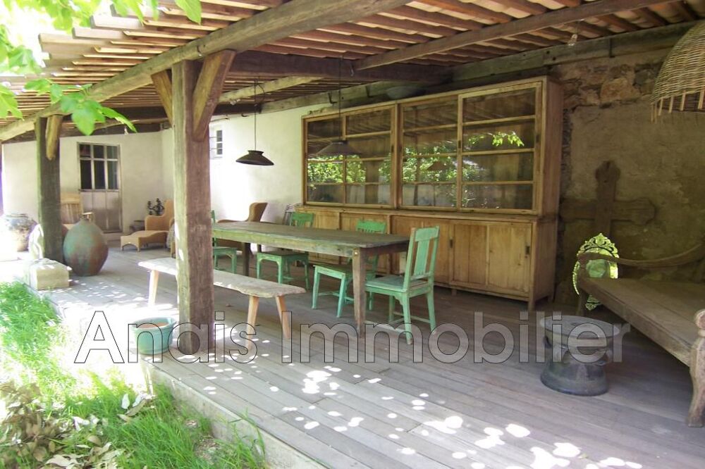 Cogolin à vendre Magnifique maison de village rénovée de 250 m
