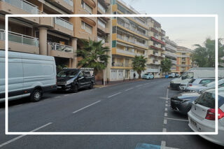  Parking / Garage � vendre 13 m� Cannes
