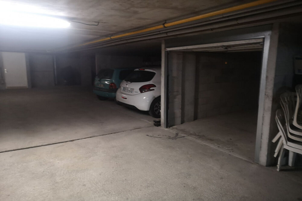 Vente Parking/Garage GARAGE 12 M² EN RDC : GARBEJAIRE Valbonne