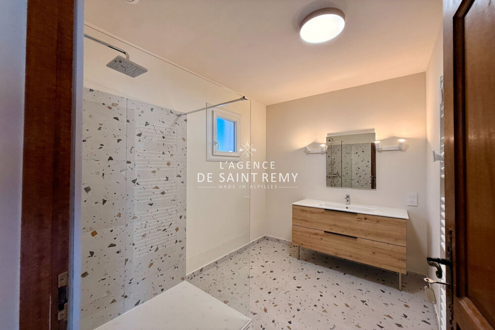 à vendre  Maison Saint-Rémy-de-Provence (13210)
