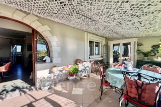  Maison  vendre 7 pices 175 m