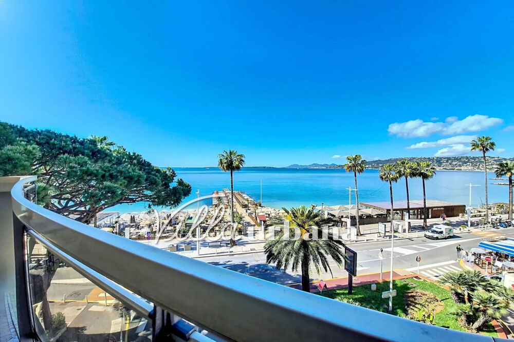 Vente Appartement Vue mer panoramique et terrasse de 30 m² : somptueux 3 pièces Juan-les-pins