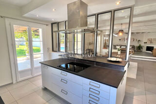  Maison  vendre 10 pices 270 m