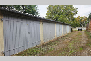  Parking / Garage à louer 15 m²