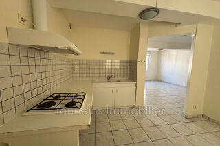  Maison à louer 4 pièces 83 m²