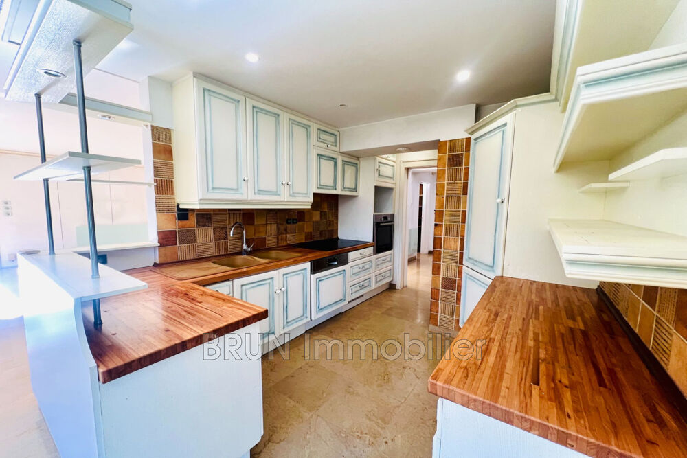 � vendre  Appartement Antibes (06600)