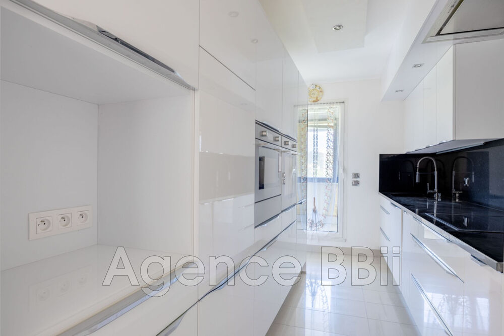  vendre  Appartement Saint-Laurent-du-Var (06700)