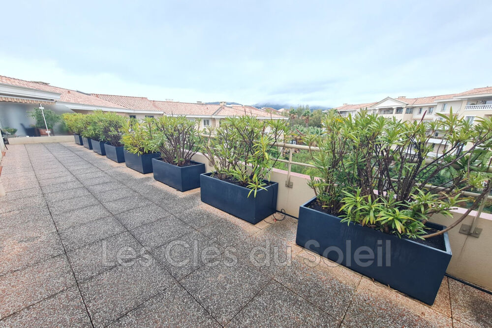  vendre  Appartement Hyres (83400)