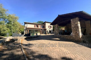 Vente Maison Maison  de 155 m2 hab. belle situation calme avec vue dégagées Matour