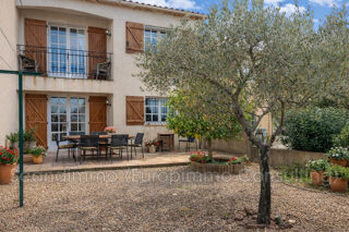 Maison 6 pièces 95 m² · à Roquebrune-sur-Argens · 95 m² · 325 000 €