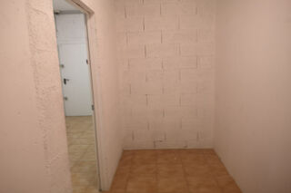  Parking / Garage à vendre 190 m²