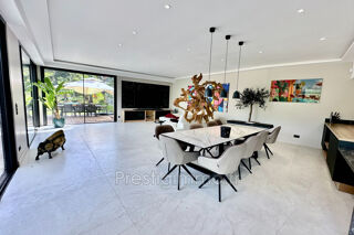  Maison  louer 11 pices 430 m