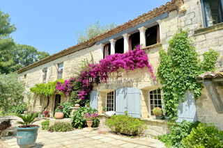  Maison à vendre 15 + pièces 521 m²