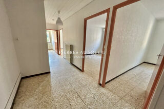  Appartement à louer 4 pièces 88 m²