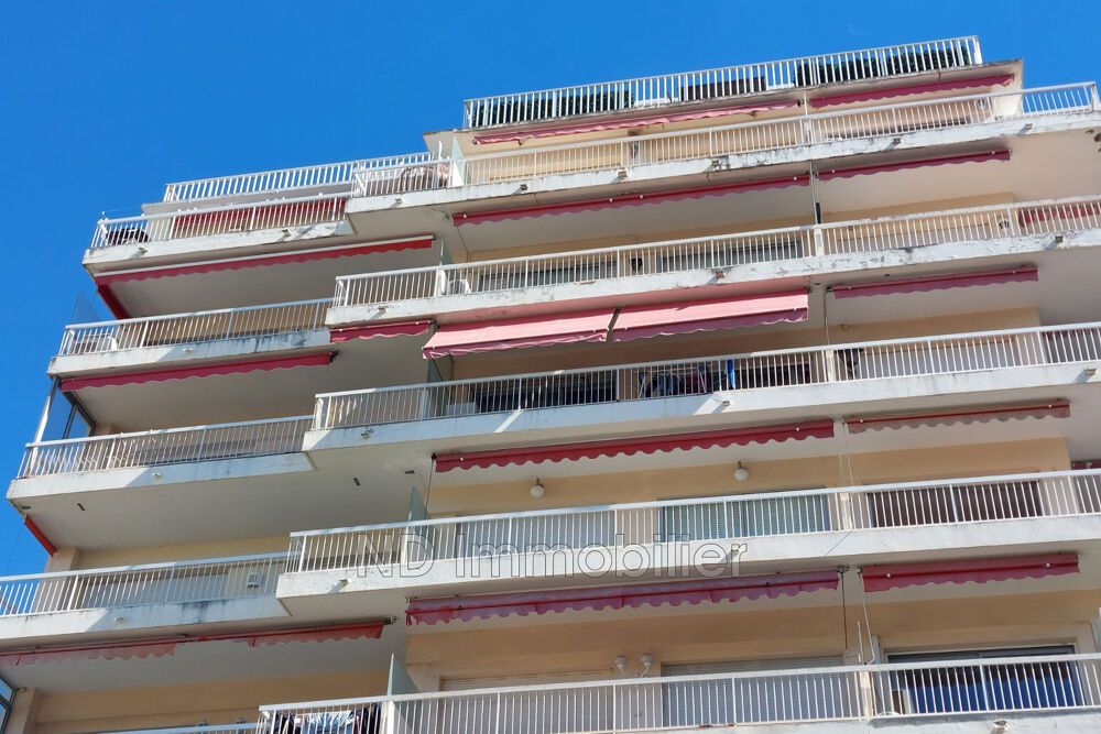 CANNES ARRIERE ''MARTINEZ'' idéal investissement !