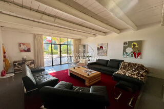  Maison à vendre 9 pièces 335 m²
