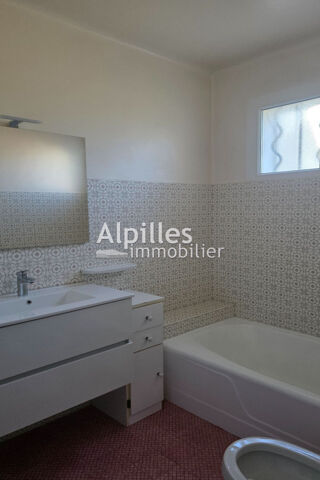 Maison à louer 6 pièces 131 m²