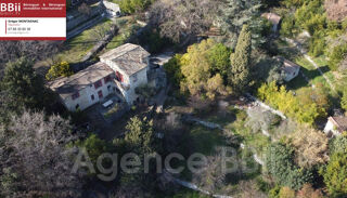  Maison  vendre 10 pices 220 m