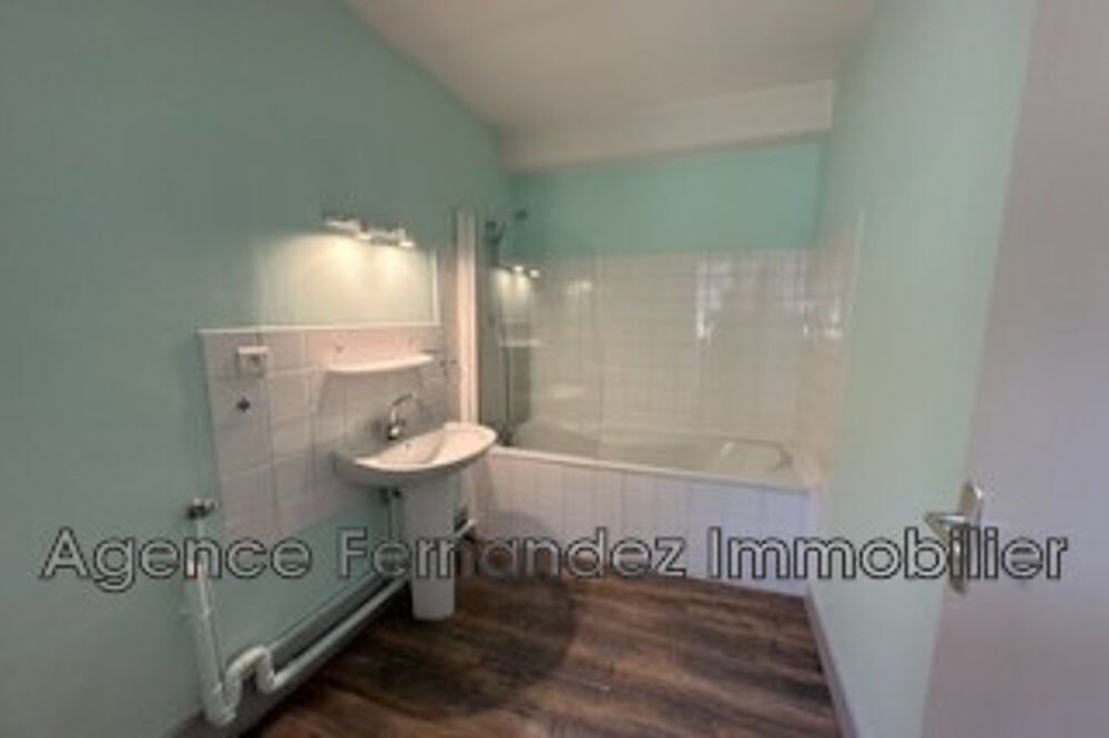 Location Appartement Appartement type 2 centre ville. Marcigny