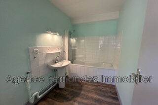  Appartement à louer 2 pièces 55 m²