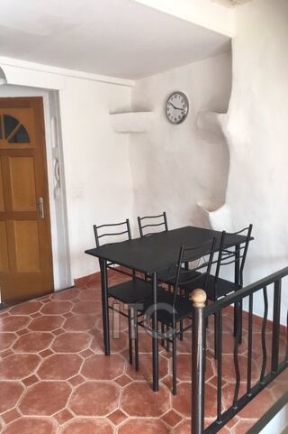  Appartement à louer 4 pièces 72 m²