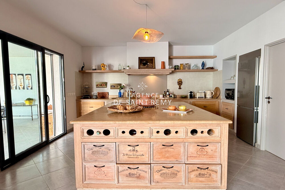 Vente Maison Maison contemporaine aux pieds des Alpilles, et à pied du cent Saint-rémy-de-provence