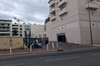  Parking / Garage à vendre 24 m²