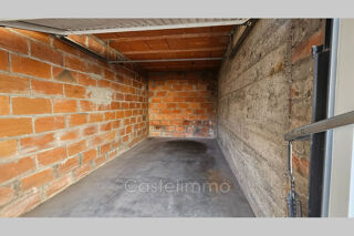  Parking / Garage à louer 12 m²