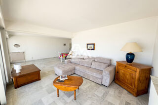  Appartement à louer 3 pièces 73 m²