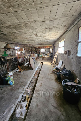  Maison à vendre 1 pièce 590 m²