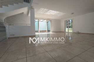  Maison  louer 5 pices 195 m