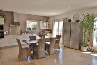  Maison à louer 5 pièces 163 m²