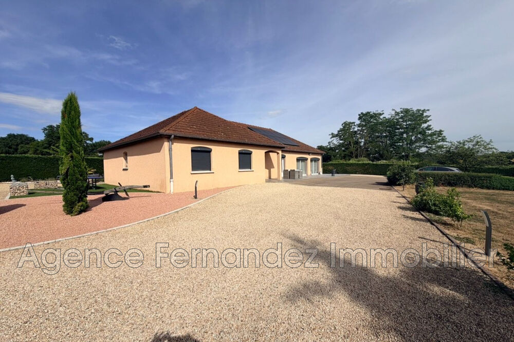 Vente Maison Villa de plain pied construction traditionnelle de 150 m2 Saint-yan