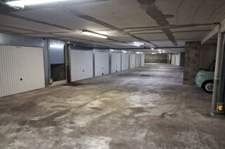  Parking / Garage � vendre 19 m� Cannes