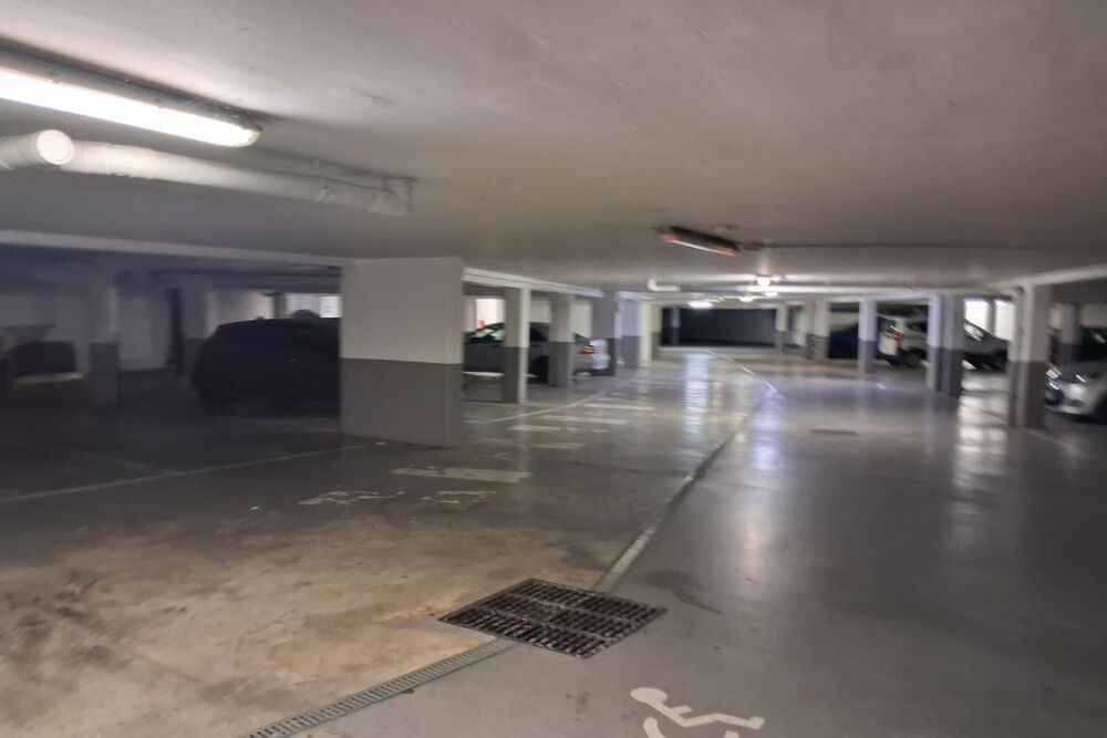 Vente Parking/Garage GARAGE 13 M² : EN RDC Vallauris